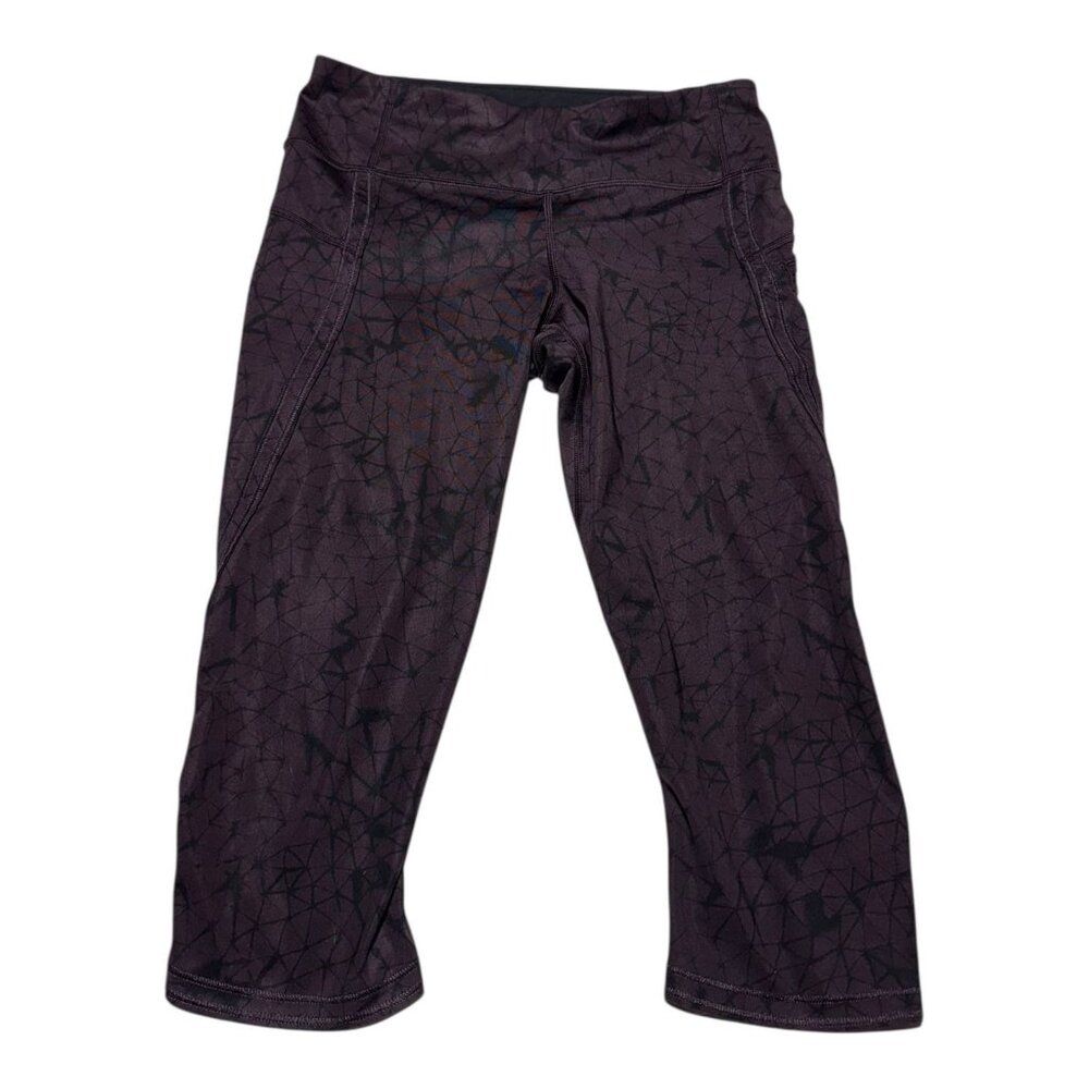 Lululemon Capri Length Leggings Purple/Black Size 6